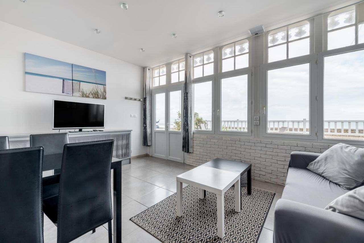 Appartement En Front De Mer Avec Terrasse Et Vue Mer Arromanches-les-Bains Exterior foto
